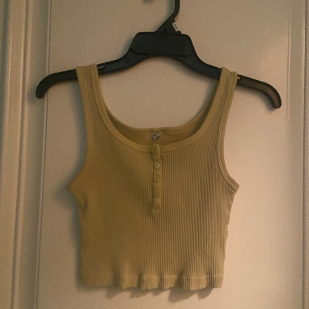 UNIQLO DEAD STOCK Ribbed Yellow Button Preppy Cute Skater Cropped Tank Top
